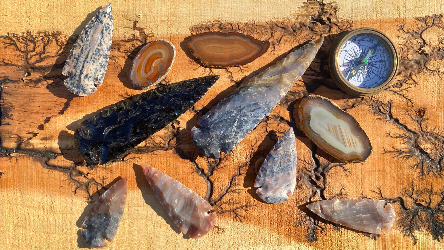 Hand-Knapped Arrowheads for Crafting - The Artisan's Dozen (12 Stone Points)